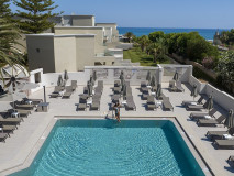 LuxuryBeachResort-Aerial_06