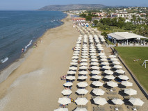 LuxuryBeachResort-Aerial_10